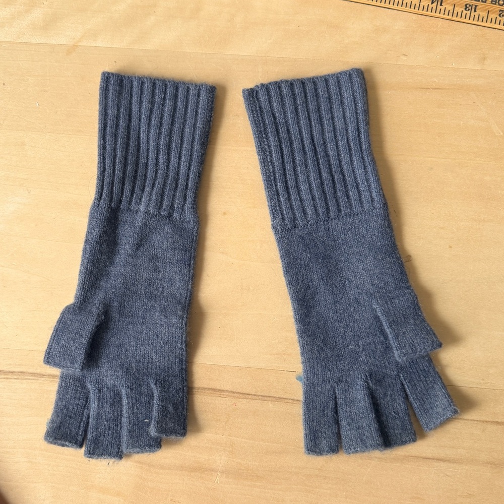 Marc Jacobs Blue cashmere fingerless Gloves